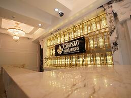 Chateau de Maisons Suites