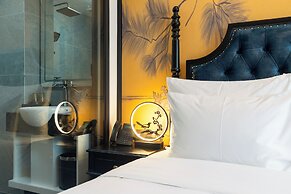 D'Lux Hotel