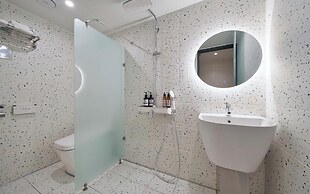 Suwon Hound Hotel