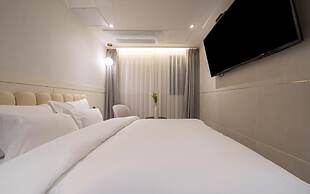 Suwon Hound Hotel