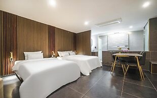 Suwon Hound Hotel
