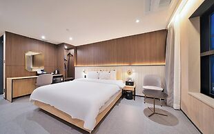 Suwon Hound Hotel