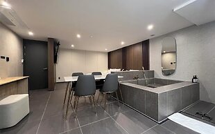 Suwon Hound Hotel