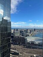 A Comfy Apt Next to Southern Cross