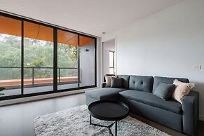 A 3BR Apt Next to Melbourne Zoo, Free Parking