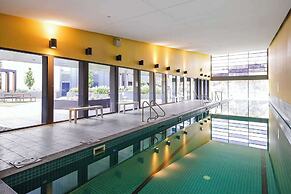 A 3BR Apt Next to Melbourne Zoo, Free Parking
