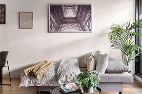 Modern & Cozy 2BR Apartment Close to Melbourne Uni