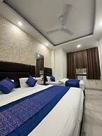 Hotel Unique International
