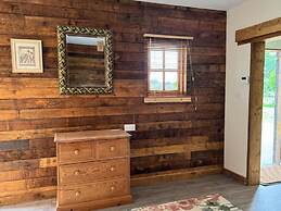 The Hugo Stable- Cozy get away
