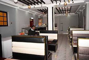 Bijou Hotel Mlolongo