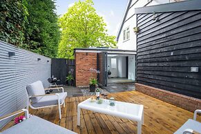 Detached House in Quiet Village - Pets Allowed
