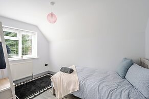 Detached House in Quiet Village - Pets Allowed