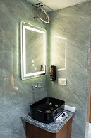 PRIVILON HOTEL ISCON