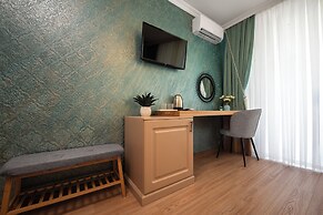 Thaya Rooms