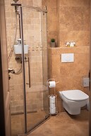 Thaya Rooms