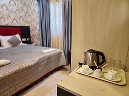 Hotel Orchid Plaza