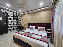 Hotel Orchid Plaza