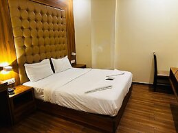 HOTEL COZY INN