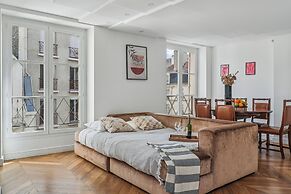Chic 1BR Near Louvre & Musee d Orsay