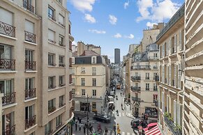 Chic 1BR Near Louvre & Musee d Orsay