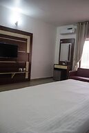 Uranium Continental Hotel