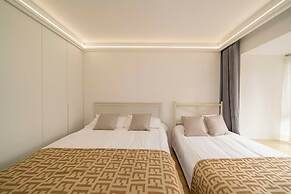 Book and Bed-People's Square