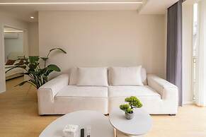Book and Bed-People's Square