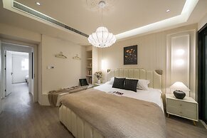Book and Bed-People's Square
