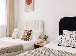 Book and Bed-People's Square