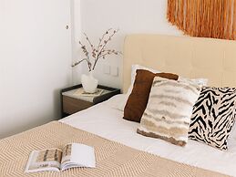 Book and Bed-People's Square