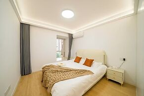 Book and Bed-People's Square