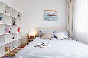 Book and Bed-People's Square