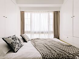 Book and Bed-People's Square