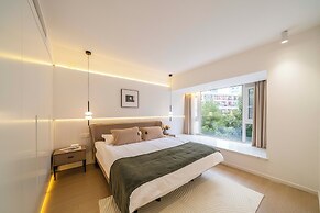Book and Bed-People's Square