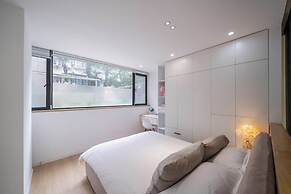 Book and Bed-People's Square