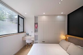 Book and Bed-People's Square
