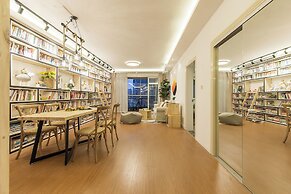 Book and Bed-People's Square