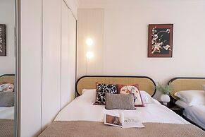 Book and Bed-People's Square