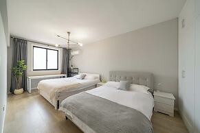 Book and Bed-People's Square