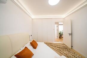 Book and Bed-People's Square