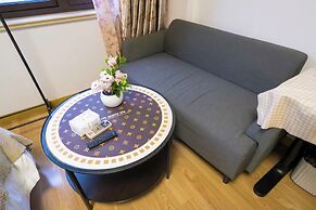 Book and Bed-People's Square