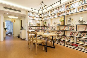 Book and Bed-People's Square