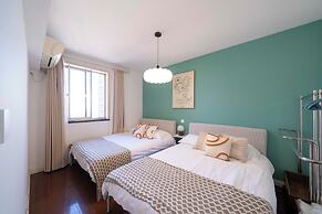 Book and Bed-People's Square