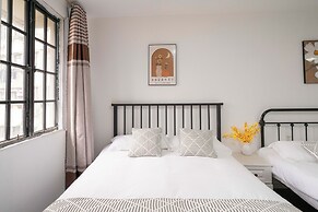 Book and Bed-People's Square