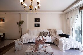 Book and Bed-People's Square
