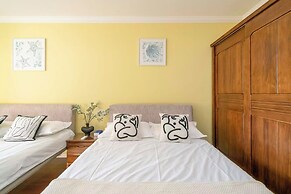 Book and Bed-People's Square