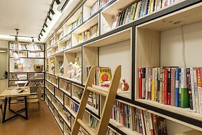 Book and Bed-People's Square