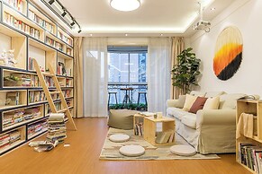 Book and Bed-People's Square