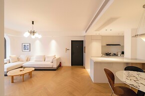 Book and Bed - SML Center