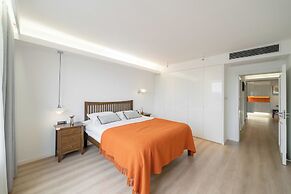 Book and Bed - SML Center